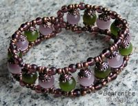 Armband nach Anoua mit kleinen Glasperlen