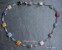 kleine Würfelplättchen mit Rocailles